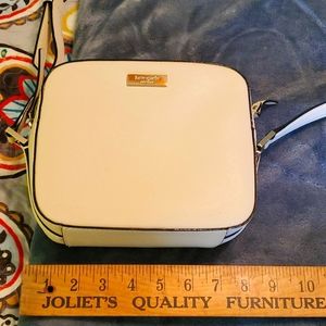 Kate Spade ♠️ like new off white crossbody